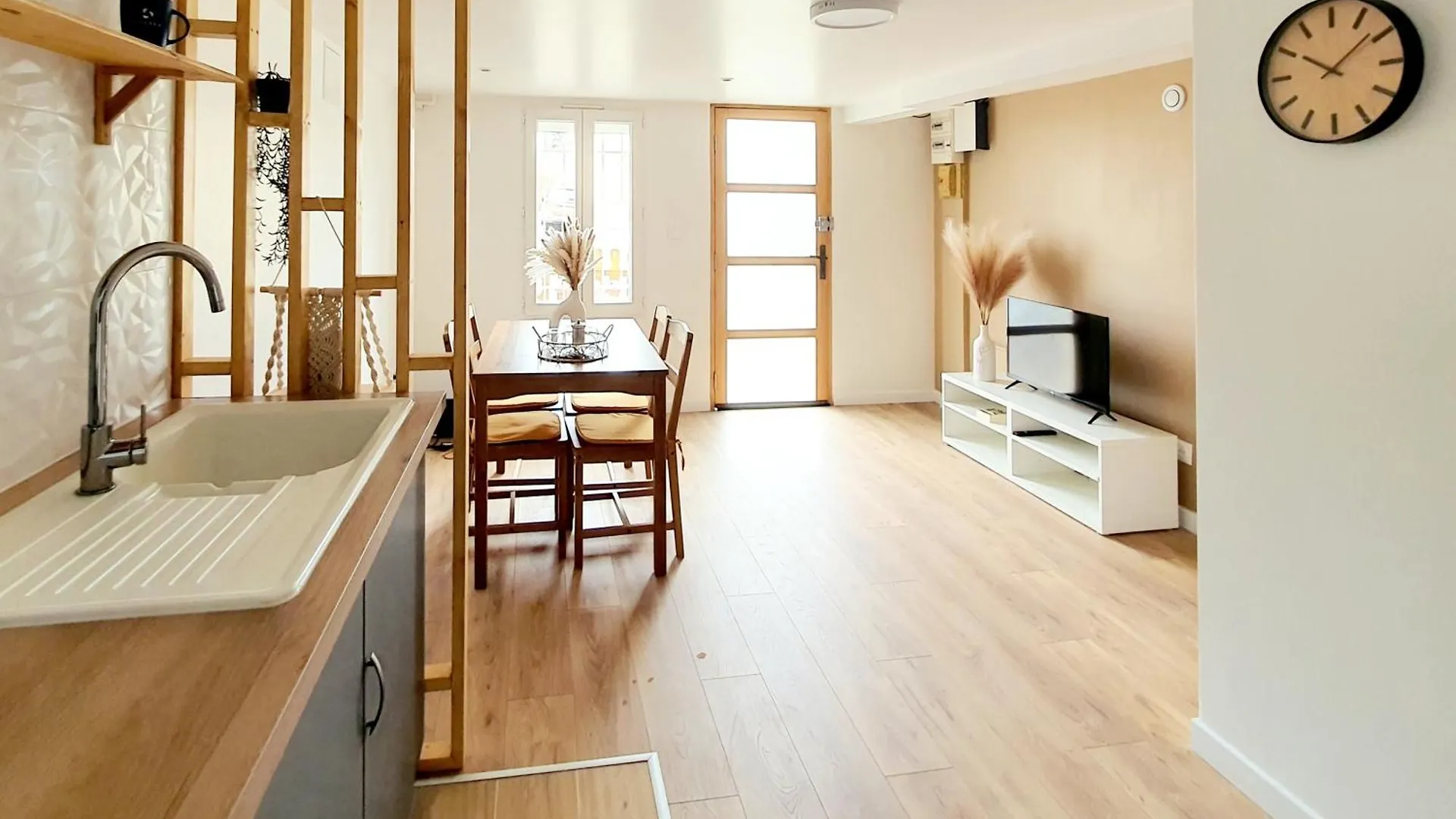 T2 Prive-8Min De Lyon-Parking Prive-Terrasse Apartment Irigny