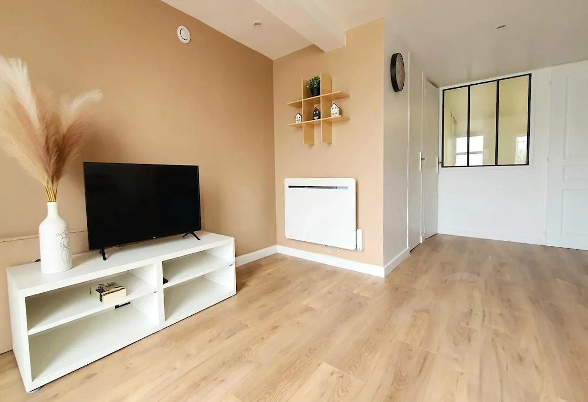 T2 Prive-8Min De Lyon-Parking Prive-Terrasse Apartment Irigny France