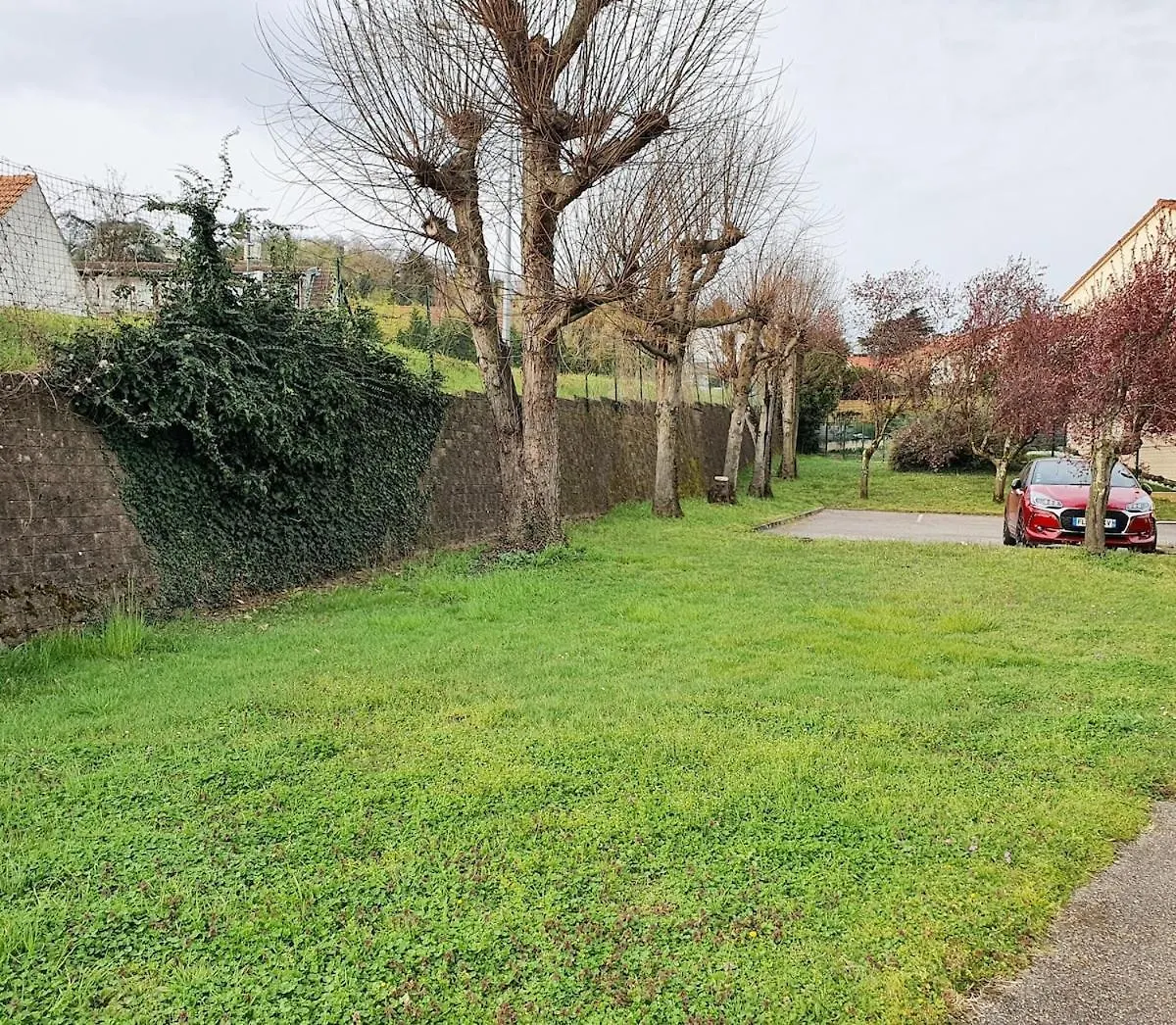 T2 Prive-8Min De Lyon-Parking Prive-Terrasse Apartment Irigny